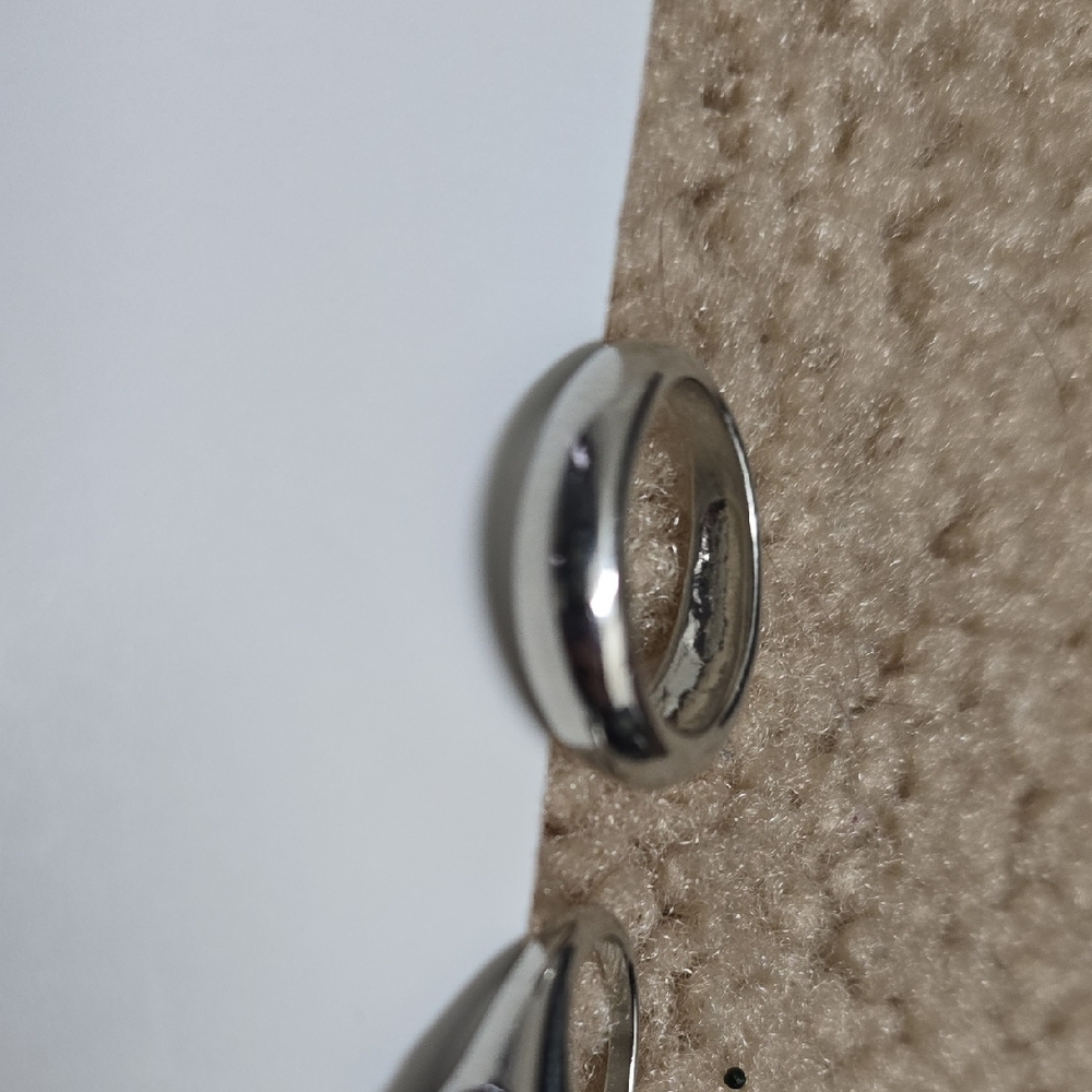 Elegant Silver Ring Set for Women - Picture 3 of 7